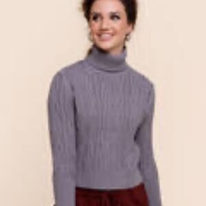 Mi Ami Grey Cable Knit Sweater - M